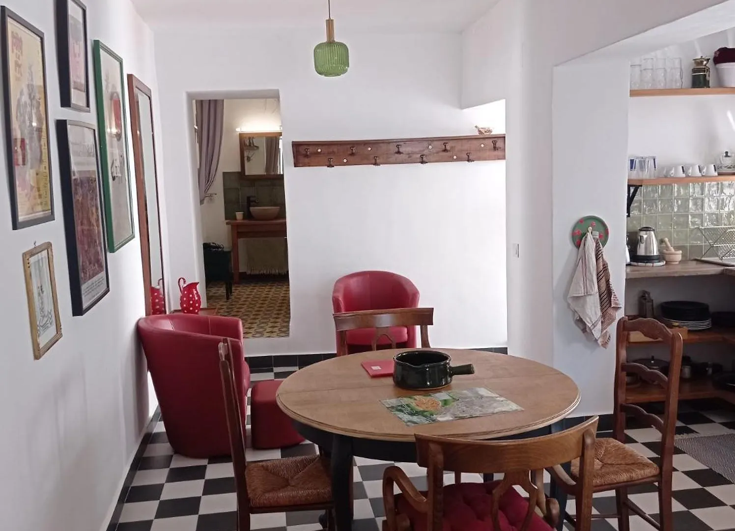Las 3 Puertas 1 location